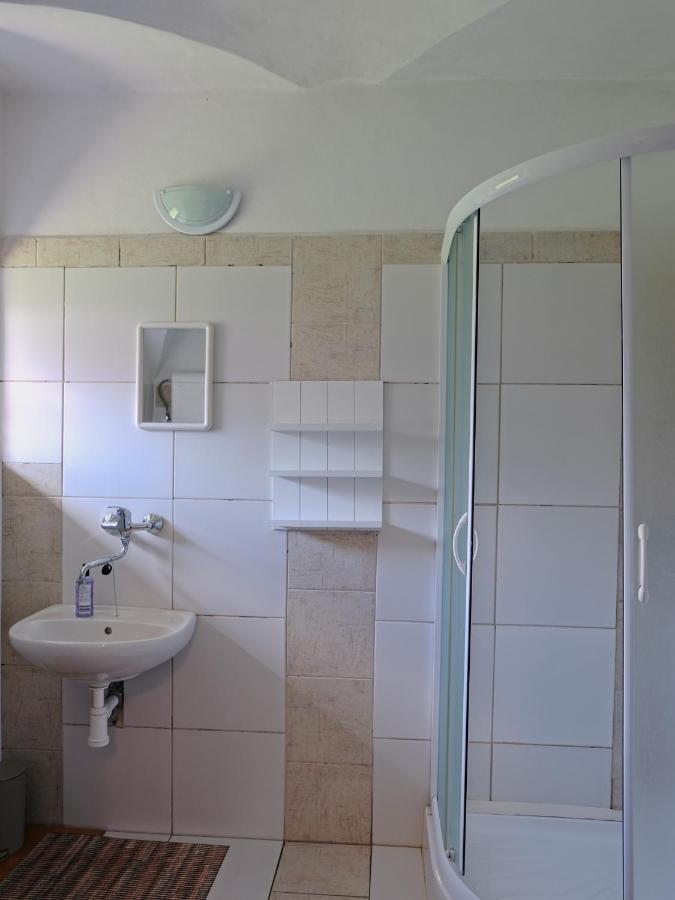 Apartmany V Broumovskem Statku Екстериор снимка