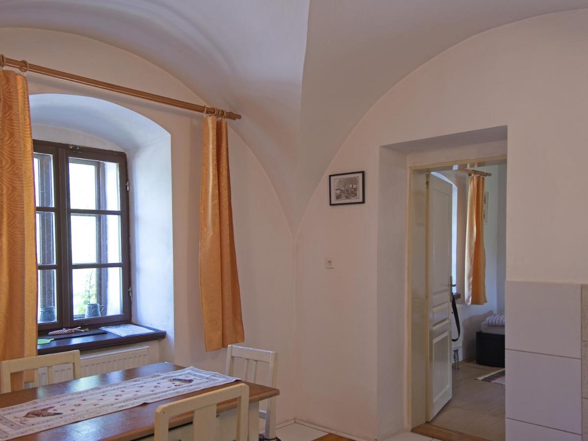Apartmany V Broumovskem Statku Екстериор снимка