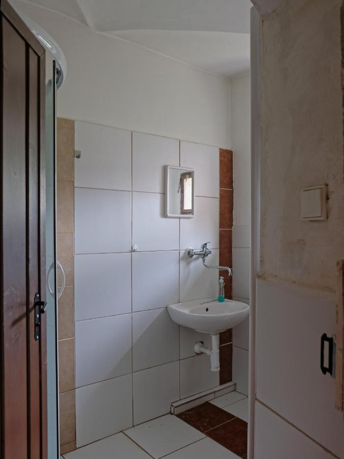 Apartmany V Broumovskem Statku Екстериор снимка